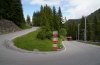 Arosa-Litzirüti train and hairpin bend.jpg