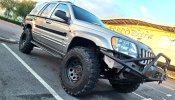 JeepCherokee_GreenLaning.jpg