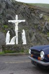LR ERL at Slea Head shrine  -  Photo 9.jpg