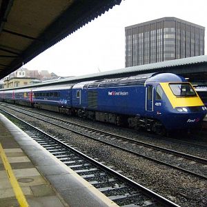 FGW HST 43171 at platform 4 of Reading Station.