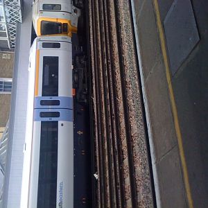 Class 465 unit 465913 First New liverary on se network