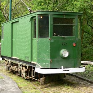 752 leaving depot (uniluminated)