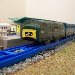 Warship locomotive, D818 Glory.
This is a Fisher Price Trackmaster model. Two bodies were "cut and shut" in order to remove the hideous claw moulding