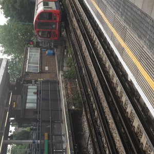 1992 stock at Leytonstone station