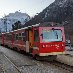 Zillertaler Schmalspurrbahn.jpg