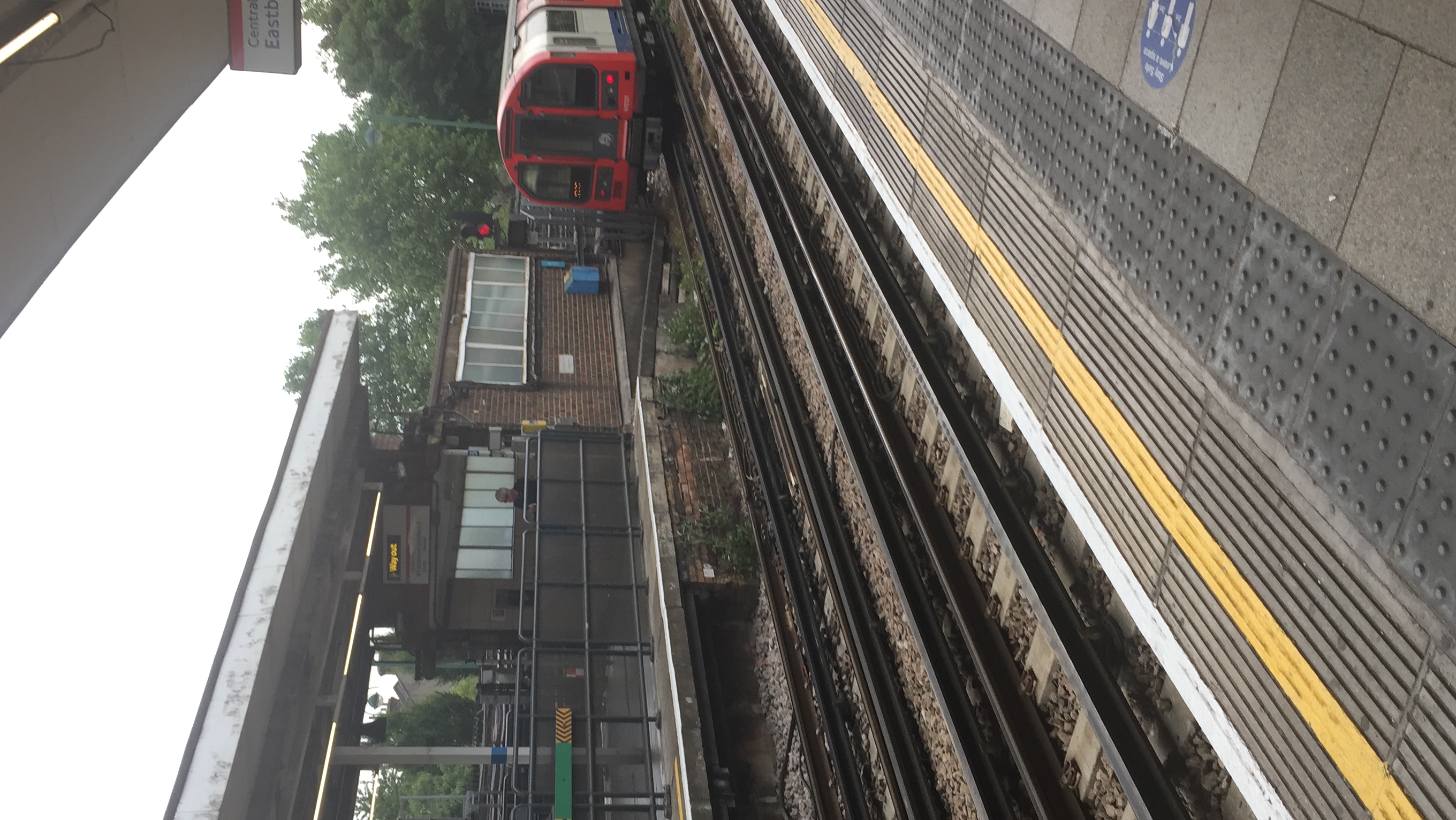 1992 stock at Leytonstone station