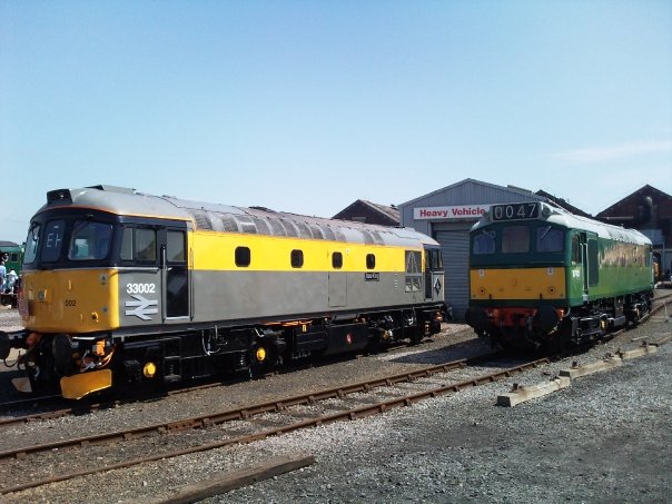 33002