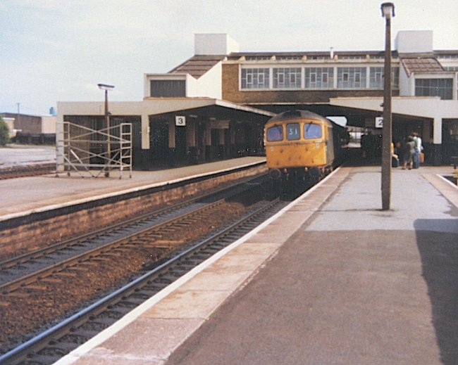 33025_BN_280582.jpg
