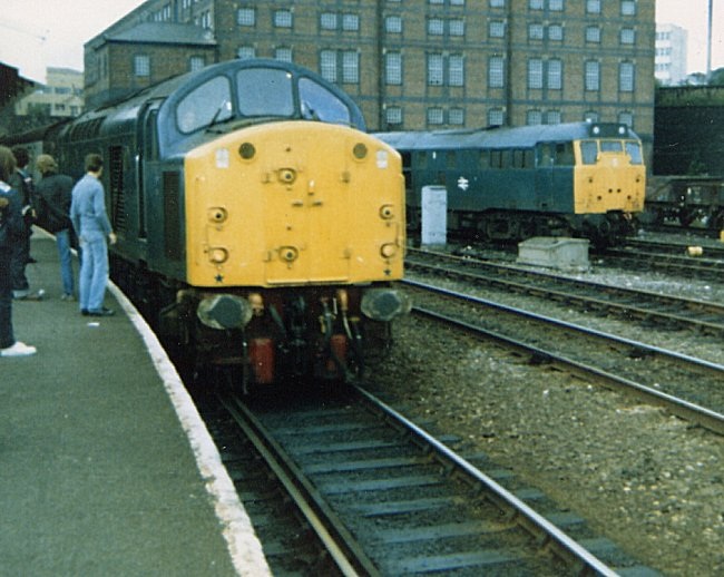40121_HU_198x.jpg