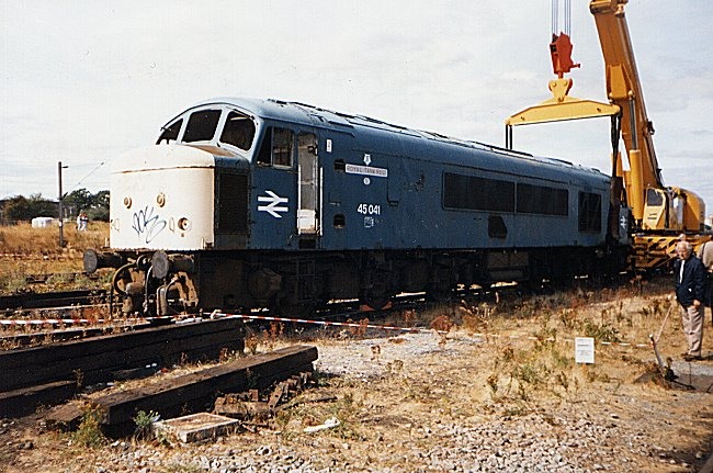 45041_CW_280895.jpg