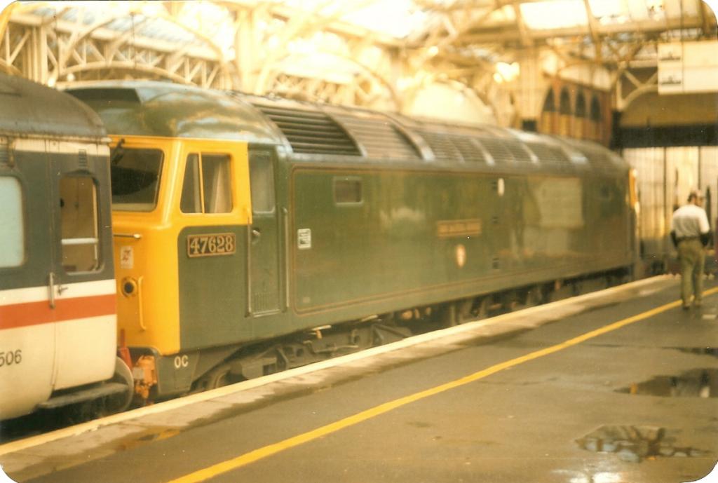 47628