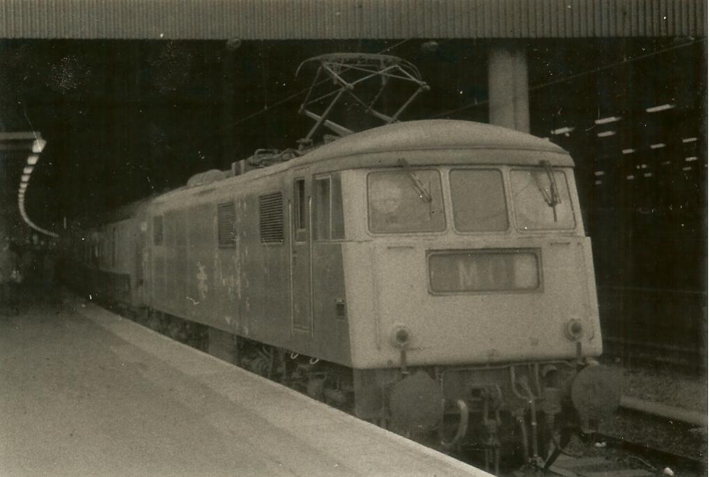 83015