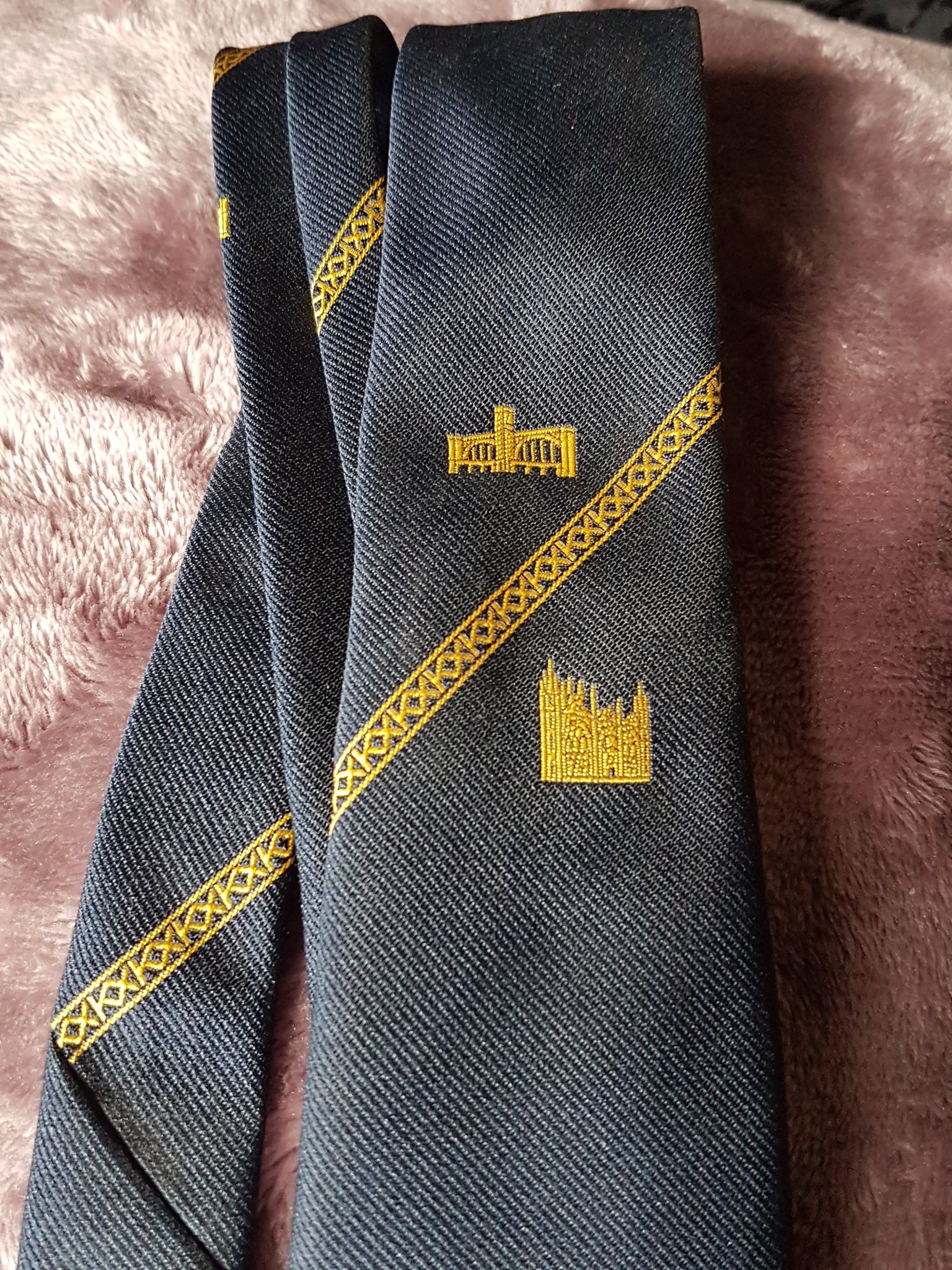 Arch Tie