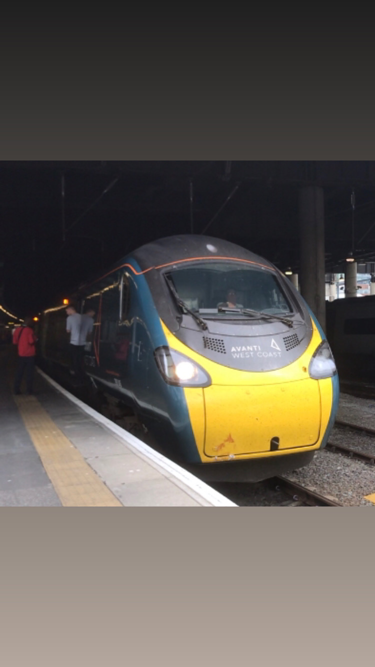 AWC Class 390 Pendolino at London Euston