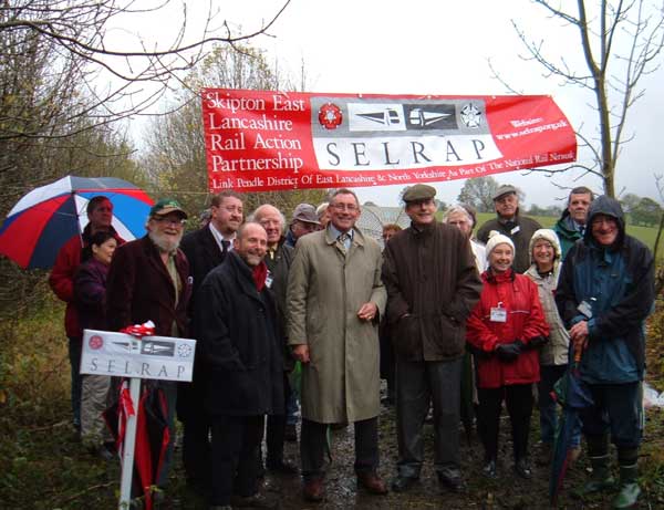 Hand Shake County Boundary 2007