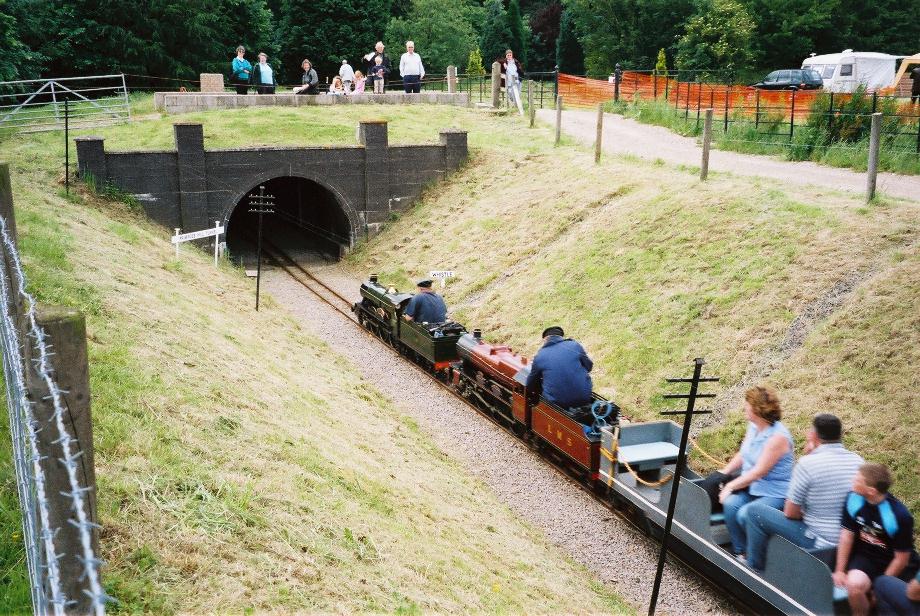 2002e.jpg